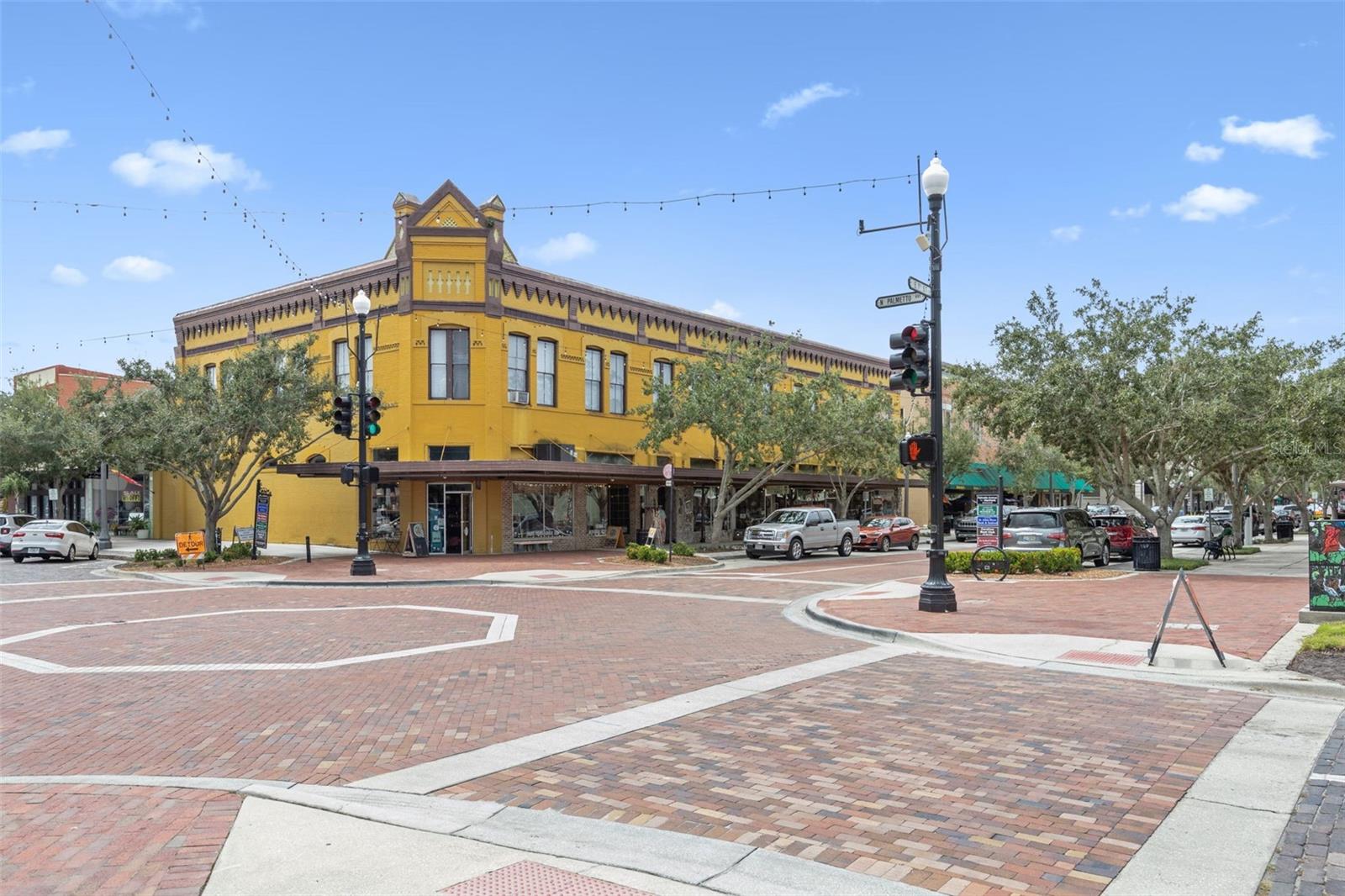 MARVANIA 1ST SEC - Residential