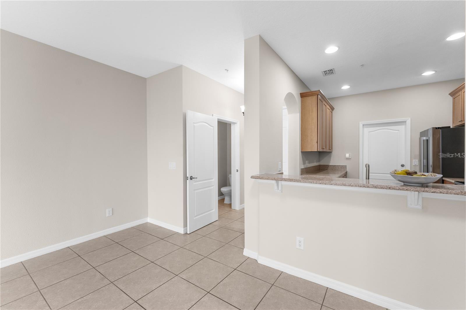 VILLA CAPRI/METROWEST PH 02 K - Residential