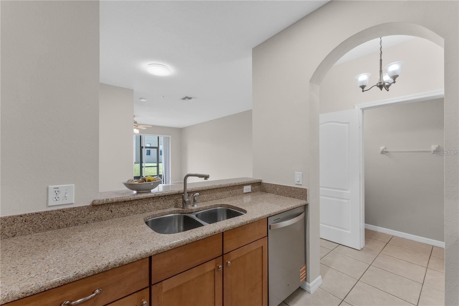 VILLA CAPRI/METROWEST PH 02 K - Residential