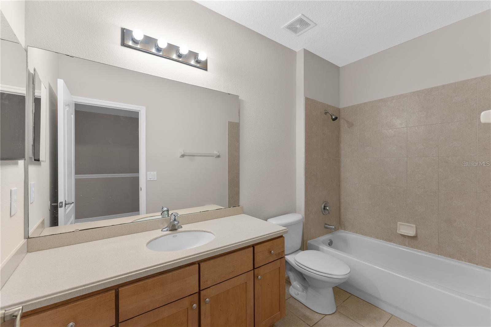 VILLA CAPRI/METROWEST PH 02 K - Residential