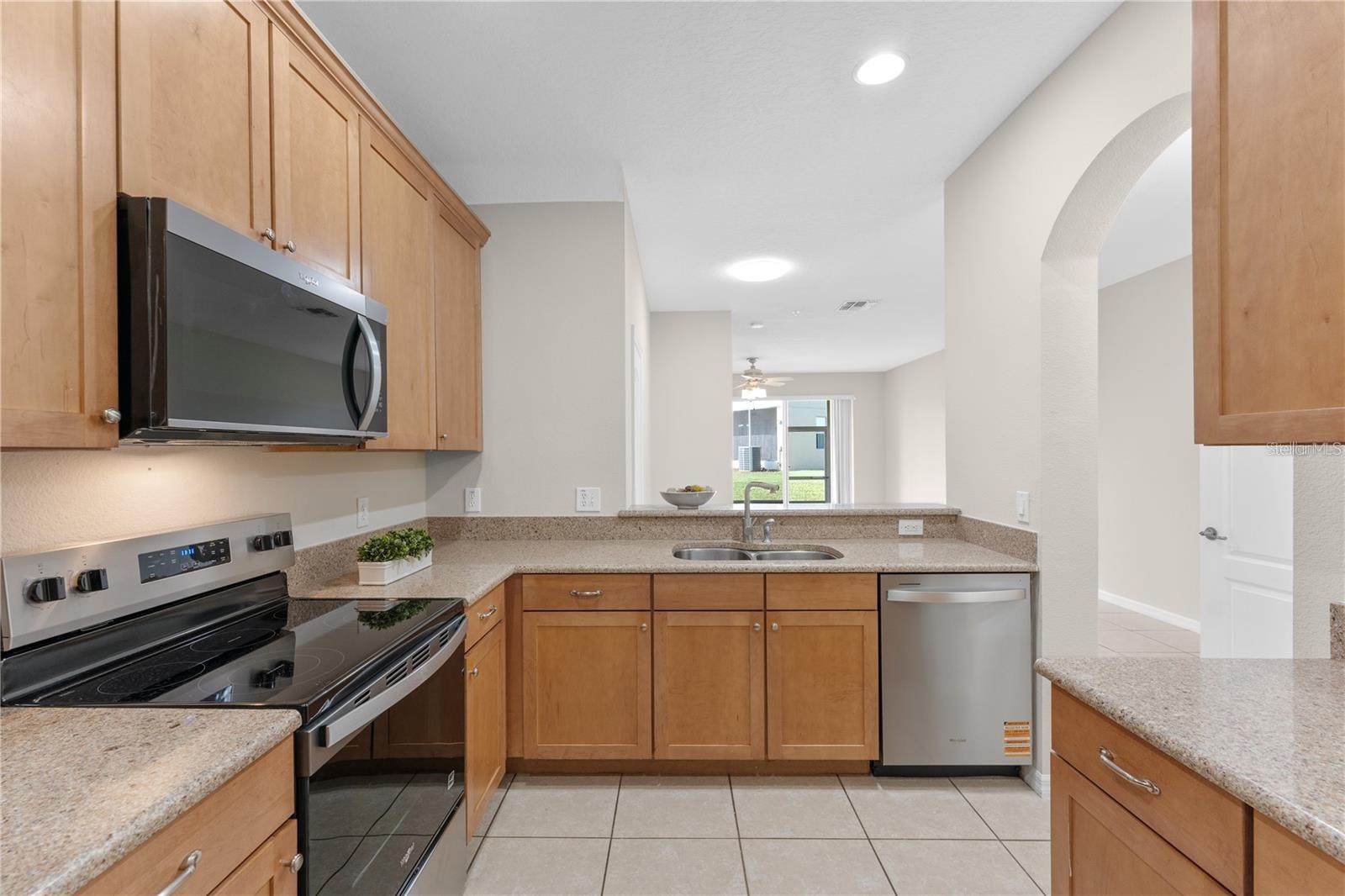 VILLA CAPRI/METROWEST PH 02 K - Residential