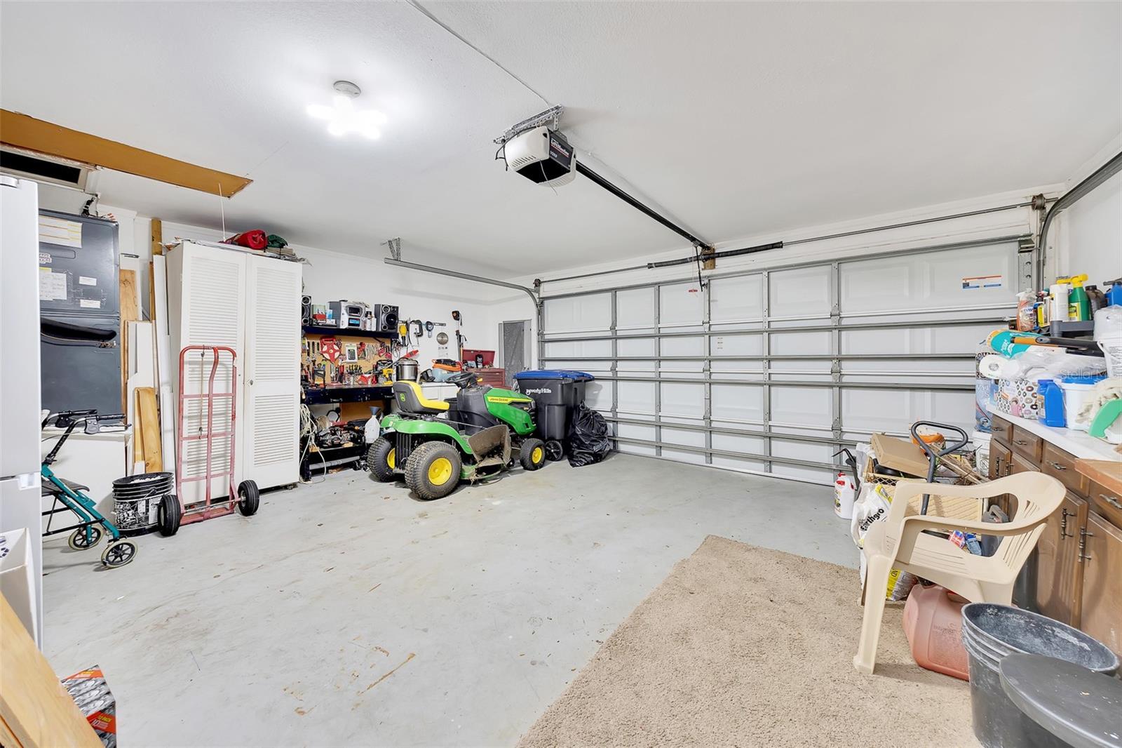 BEVERLY HILLS UNIT 04 - Residential