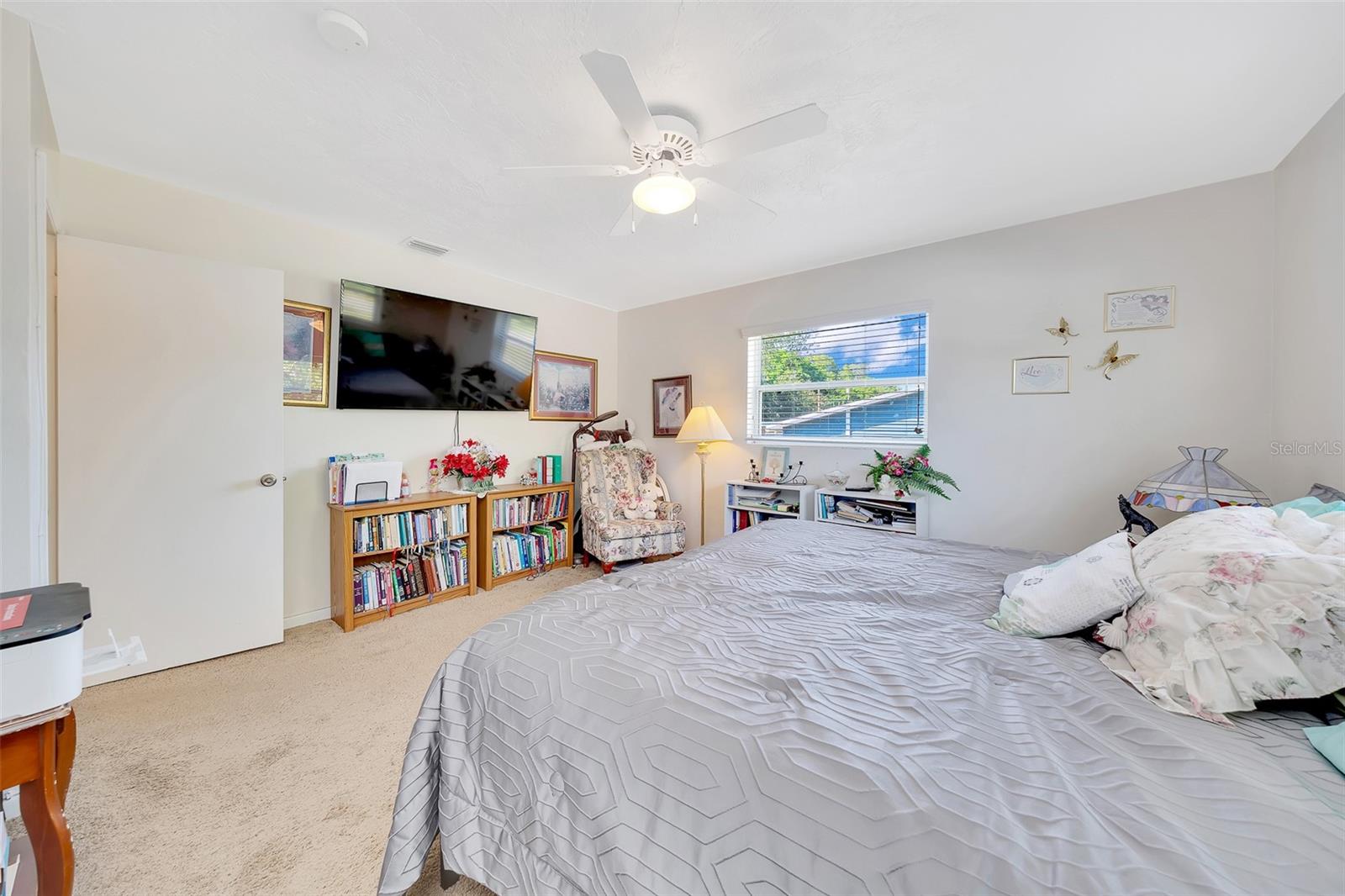 BEVERLY HILLS UNIT 04 - Residential