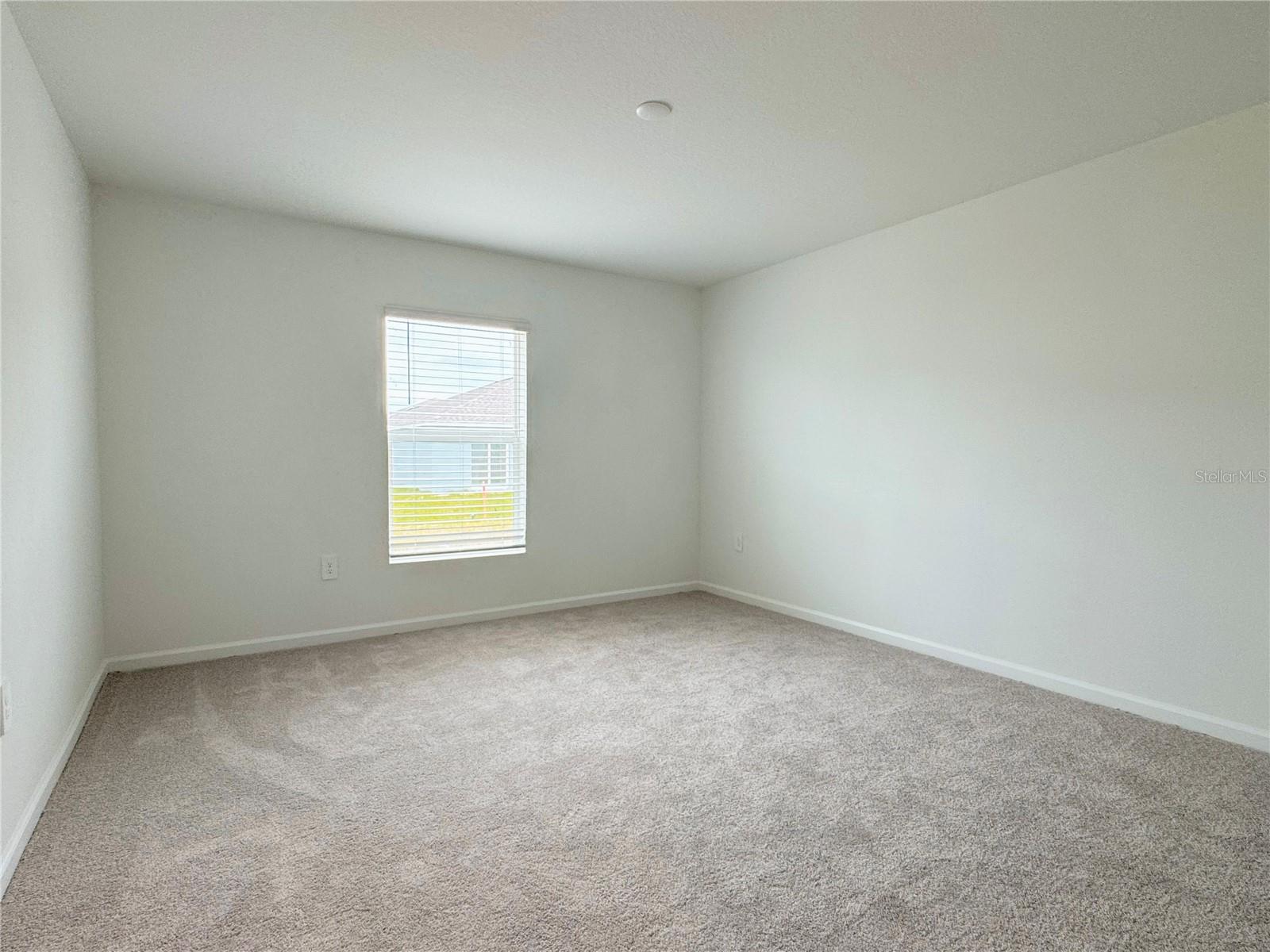 RANCHES/LK MCLEOD I - Residential Lease