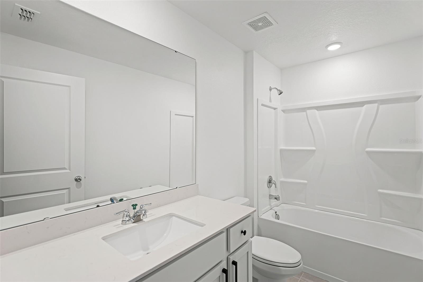 RANCHES/LK MCLEOD I - Residential Lease