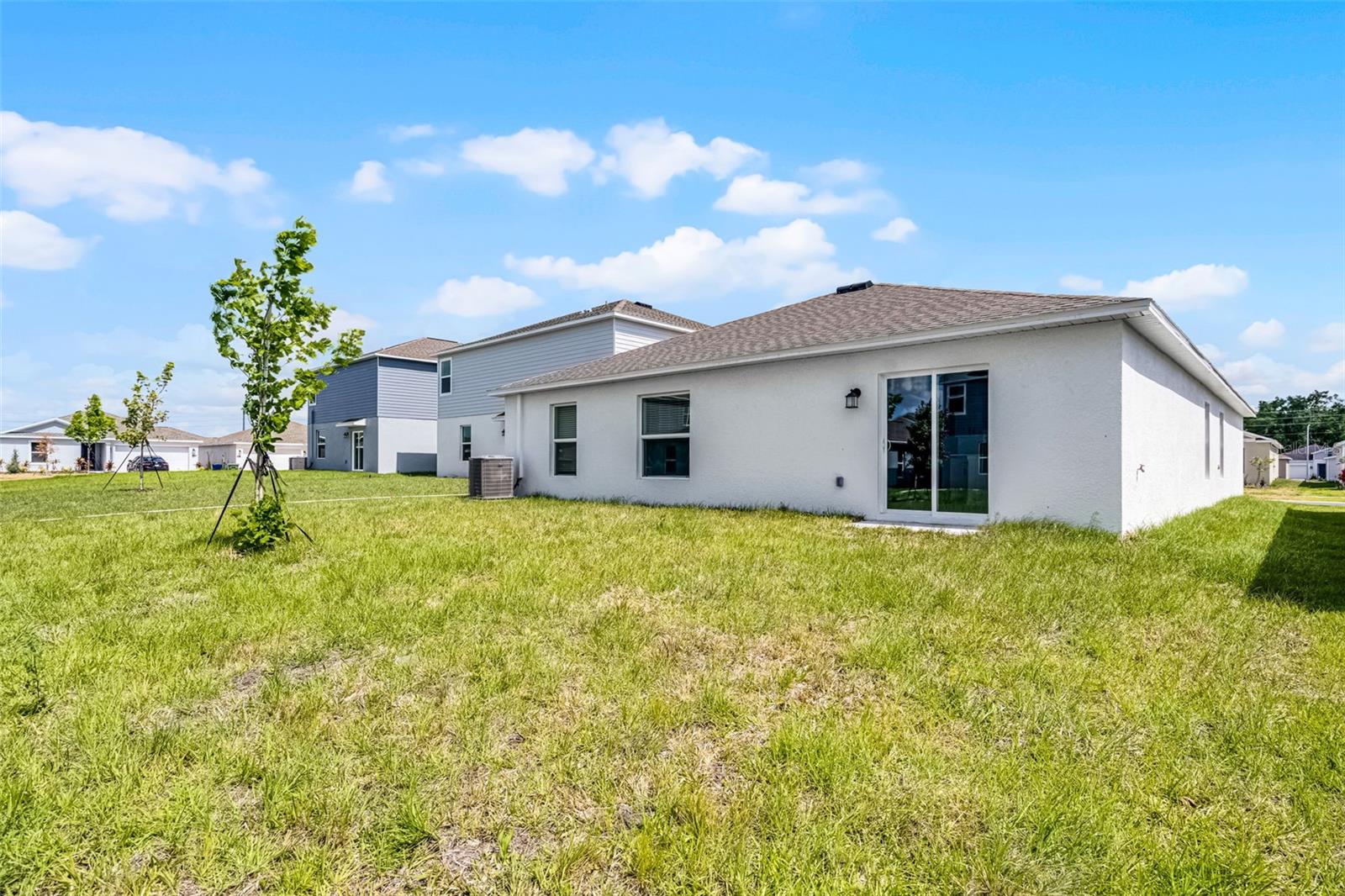 RANCHES/LK MCLEOD I - Residential Lease