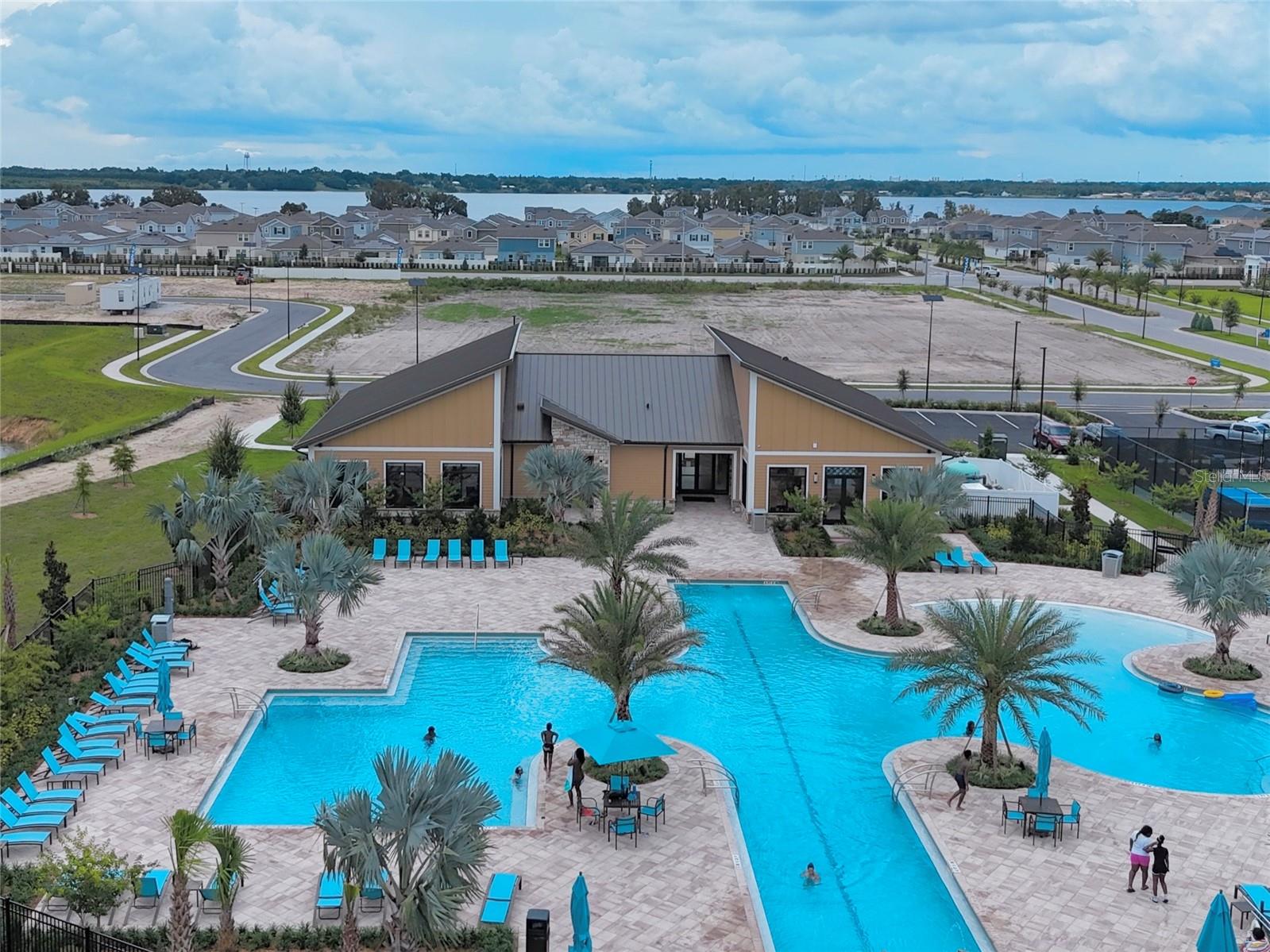 RANCHES/LK MCLEOD I - Residential Lease