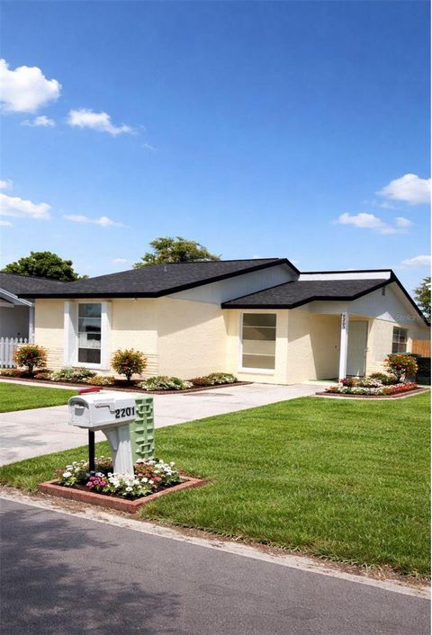Photo of 8203 Olivewood Place, Tampa, FL 33615 (MLS # TB8503100)