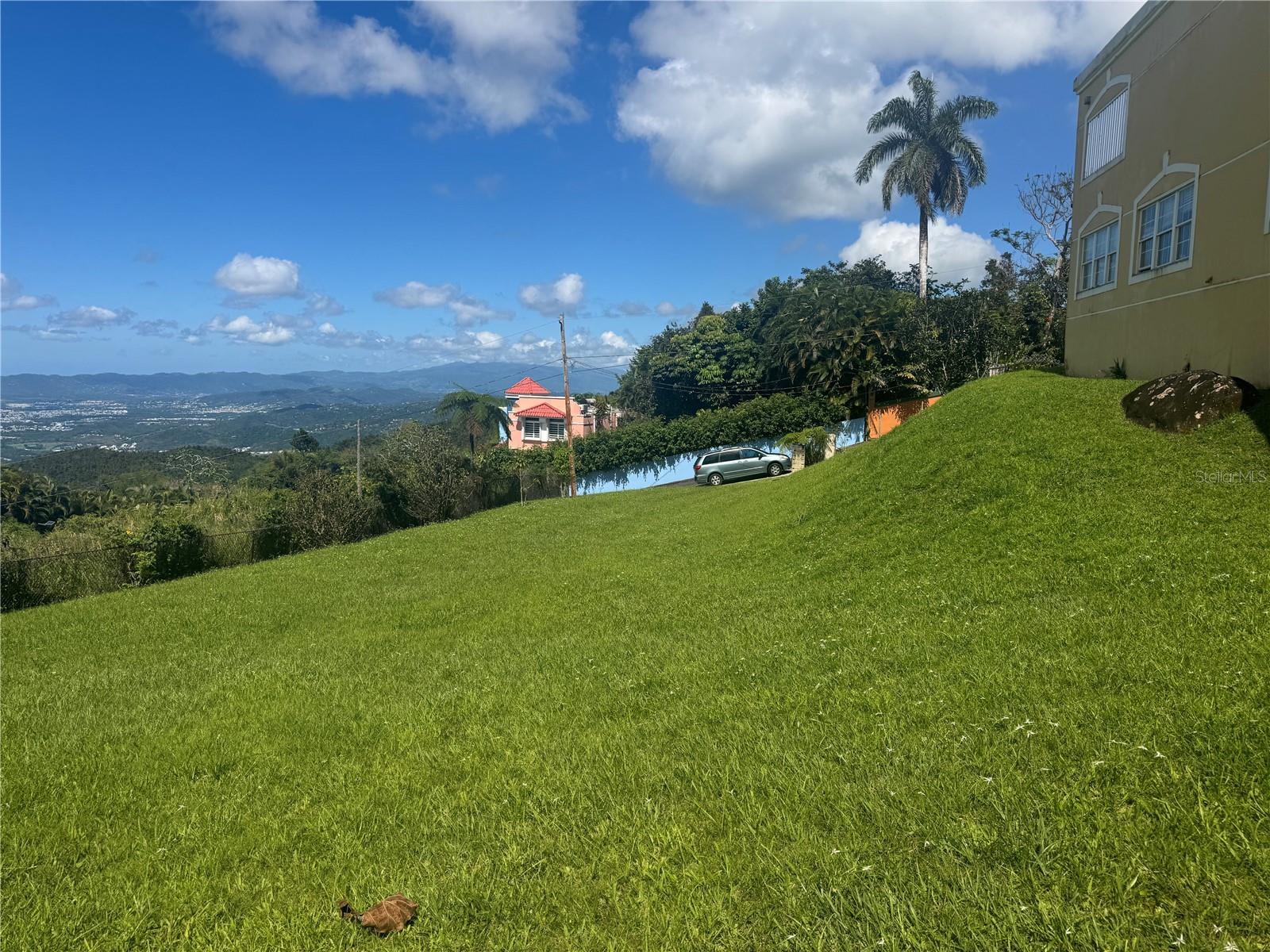 FINCAS MI RECREO - Residential