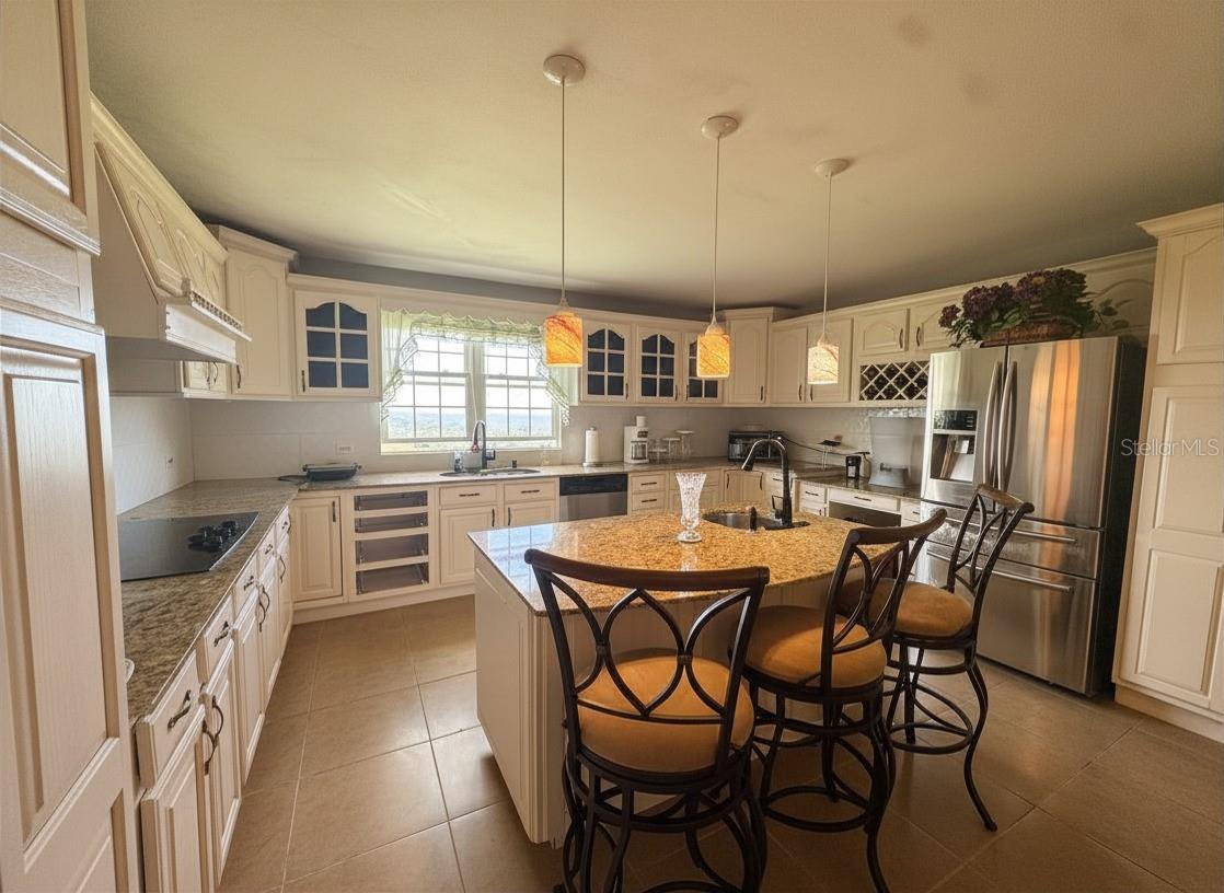 FINCAS MI RECREO - Residential