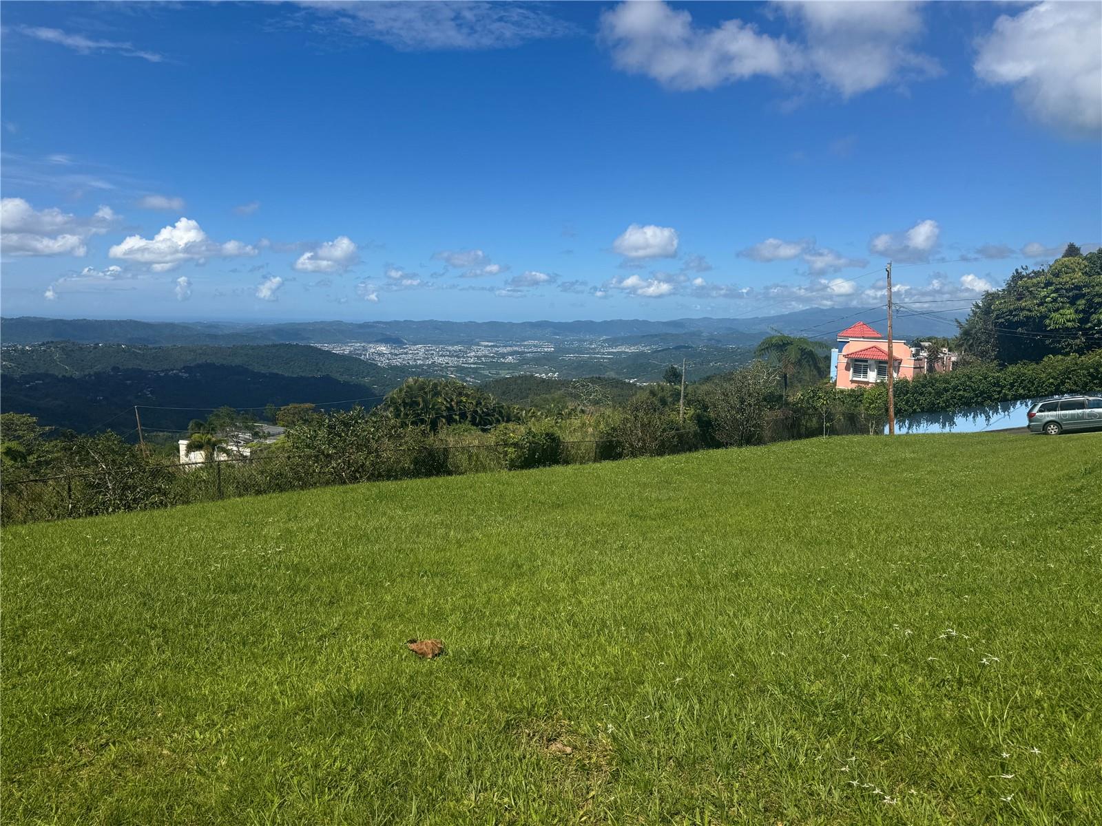 FINCAS MI RECREO - Residential