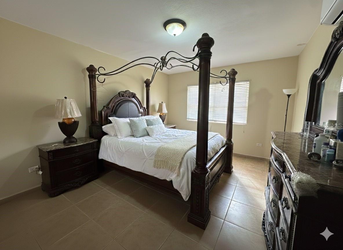 FINCAS MI RECREO - Residential