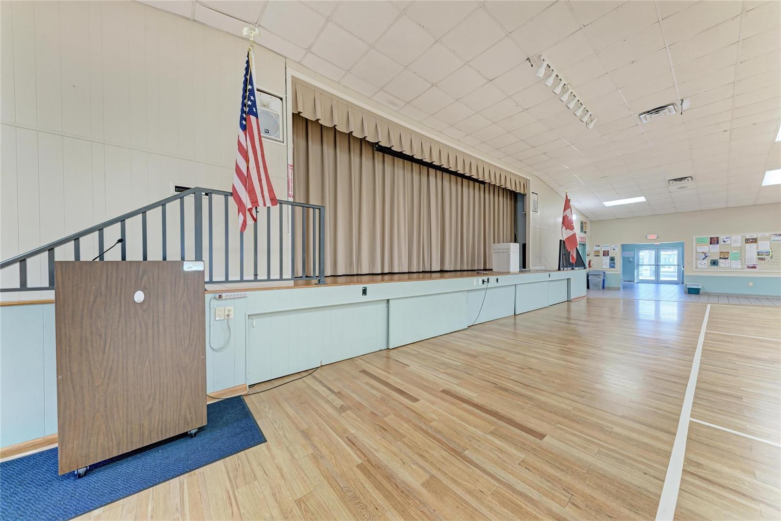 DE SOTO COMMUNITY UNIT ONE - Residential