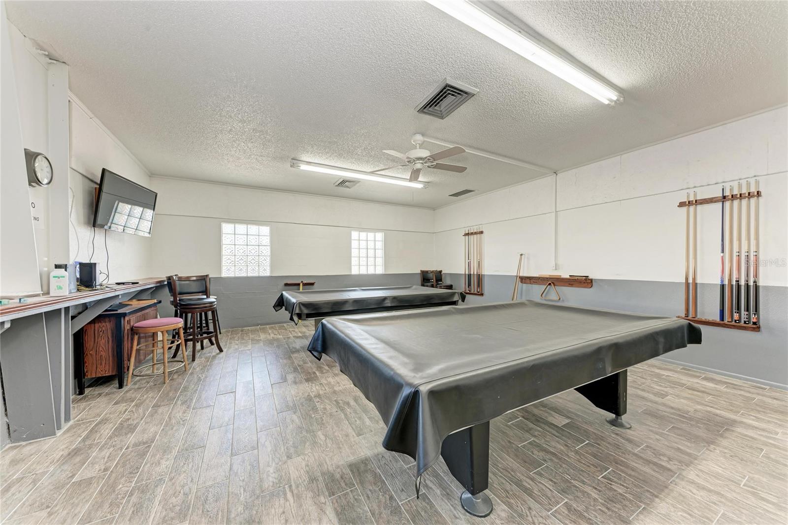 DE SOTO COMMUNITY UNIT ONE - Residential