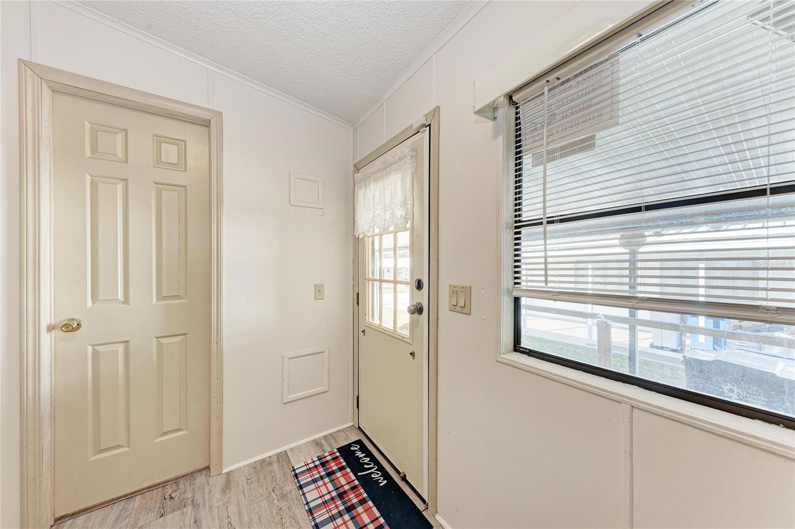 DE SOTO COMMUNITY UNIT ONE - Residential