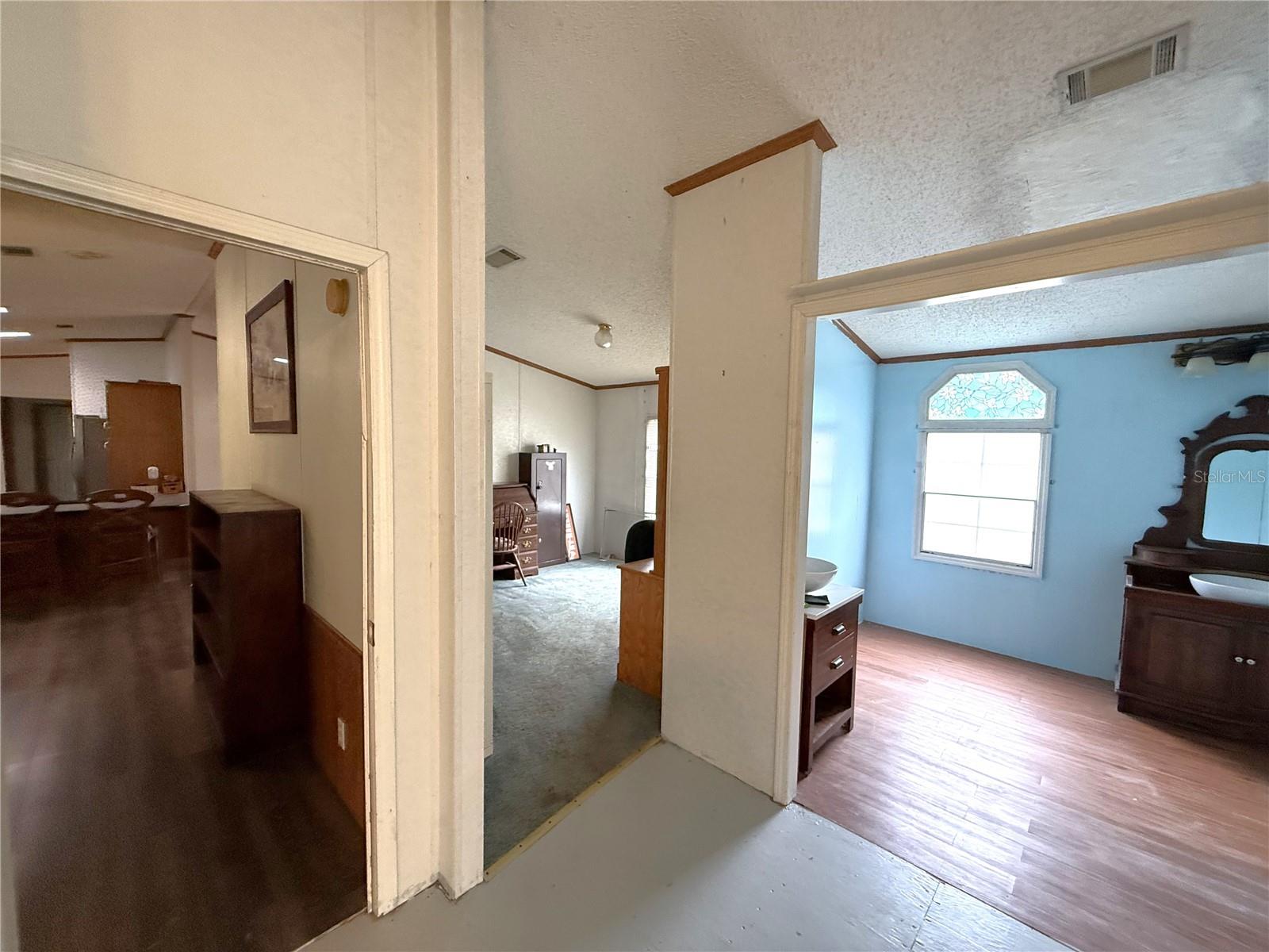 WILLISTON HLNDS - Residential