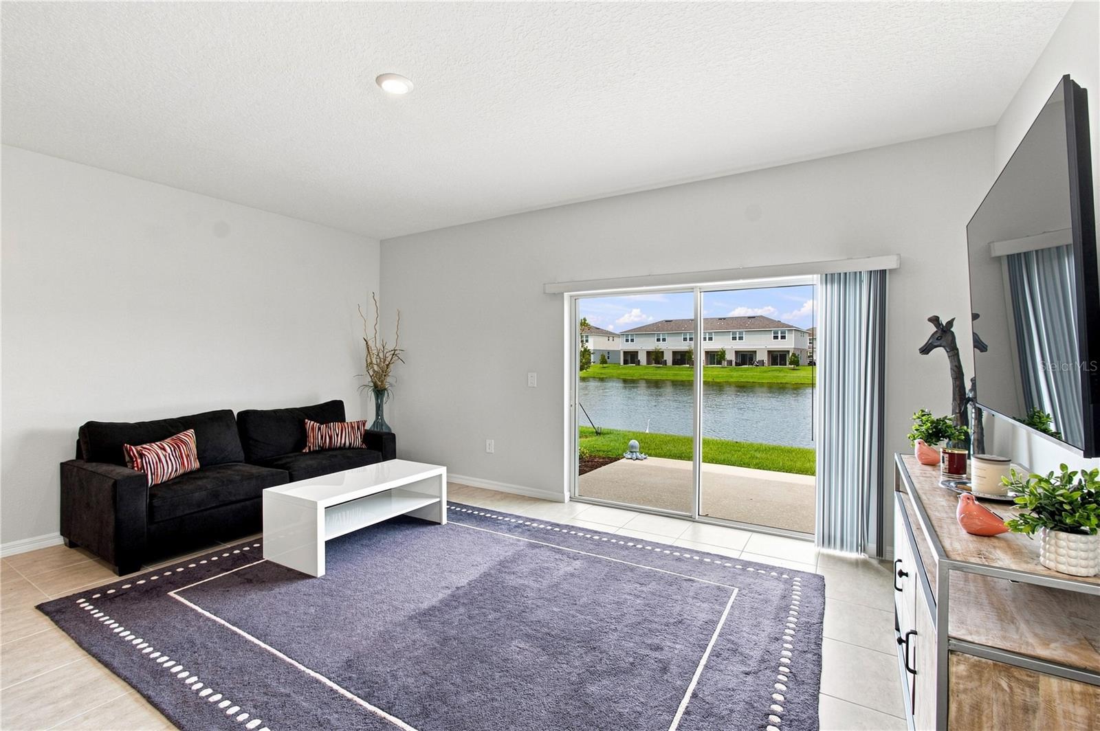 3507 MAYFAIR ST