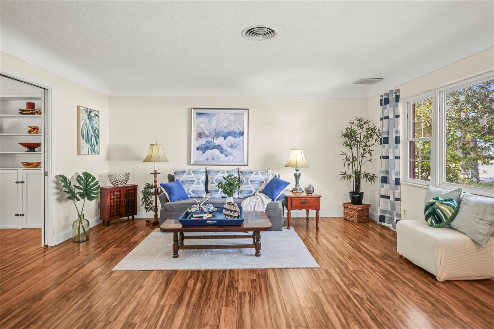 RIVIERA HEIGHTS 1ST ADD - Residential