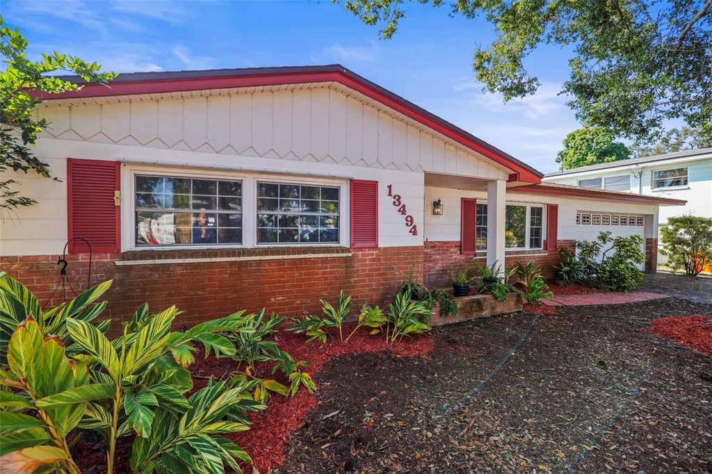 Photo of 13494 Bellewood Avenue, Seminole, FL 33776 (MLS # TB8449837)