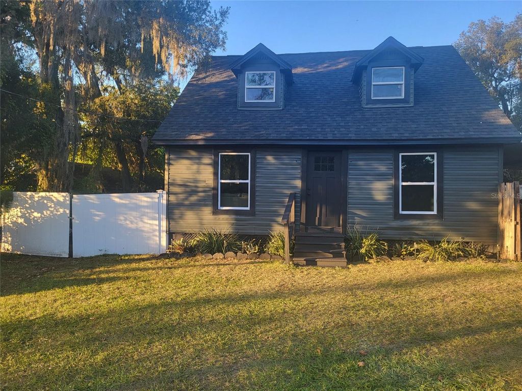 Photo of 37515 Beauchamp Avenue, Dade City, FL 33523 (MLS # TB8445490)