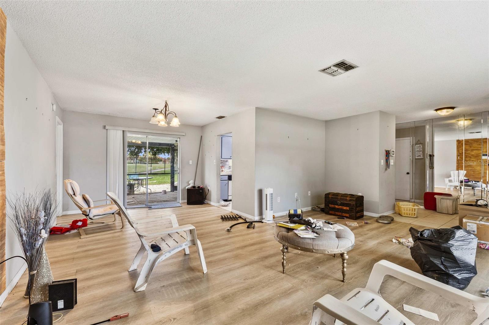 623 WOOD DRIVE