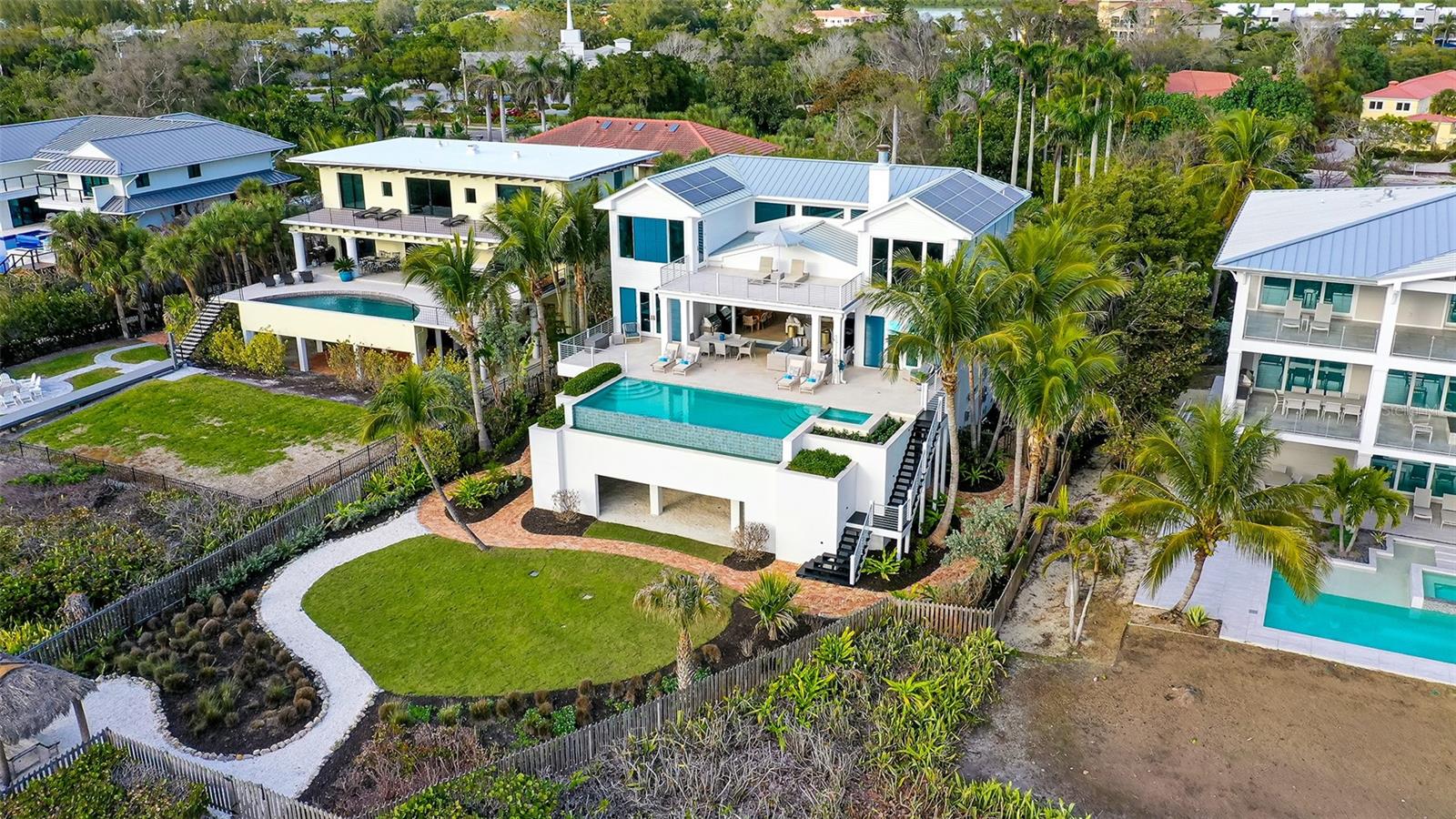 SLEEPY LAGOON 2 - Residential