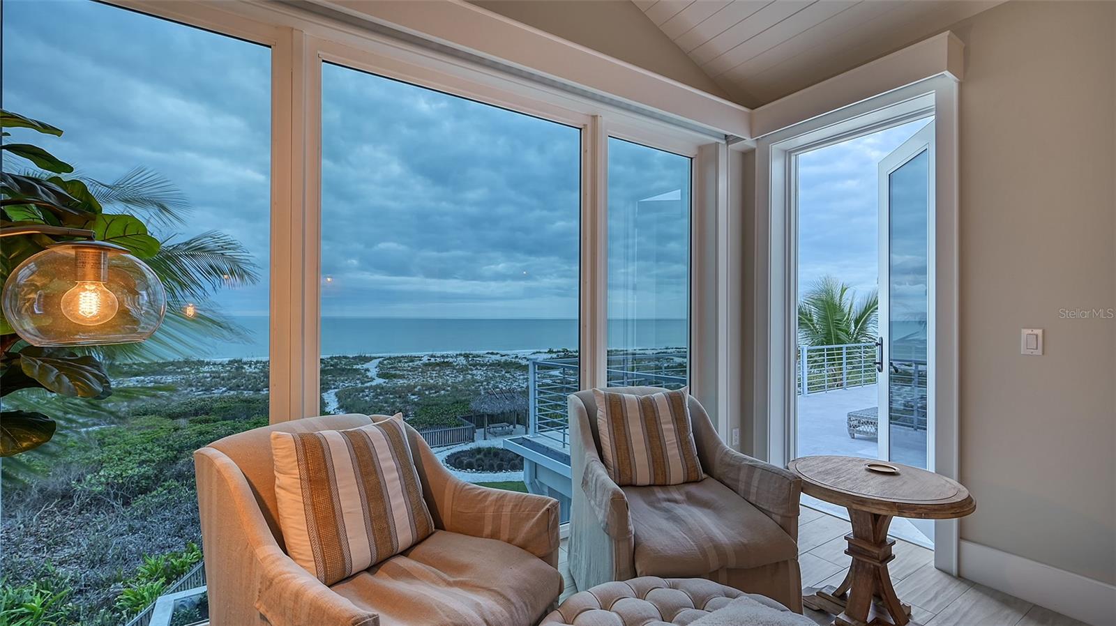 SLEEPY LAGOON 2 - Residential