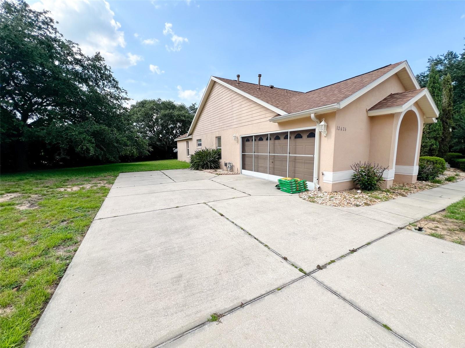GREATER PINES PH 08 LT 802 - Residential