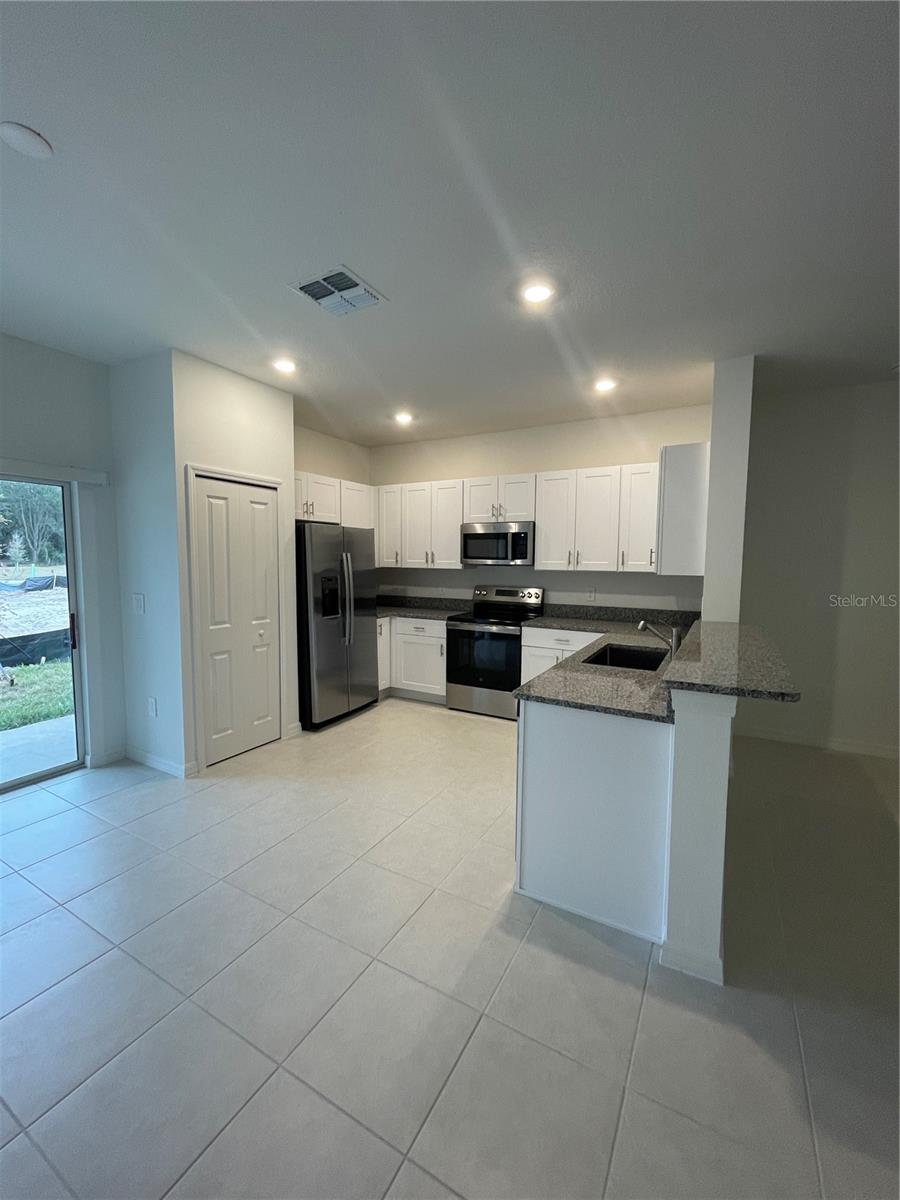 MIRADA TOWNHOMES - Residential Lease