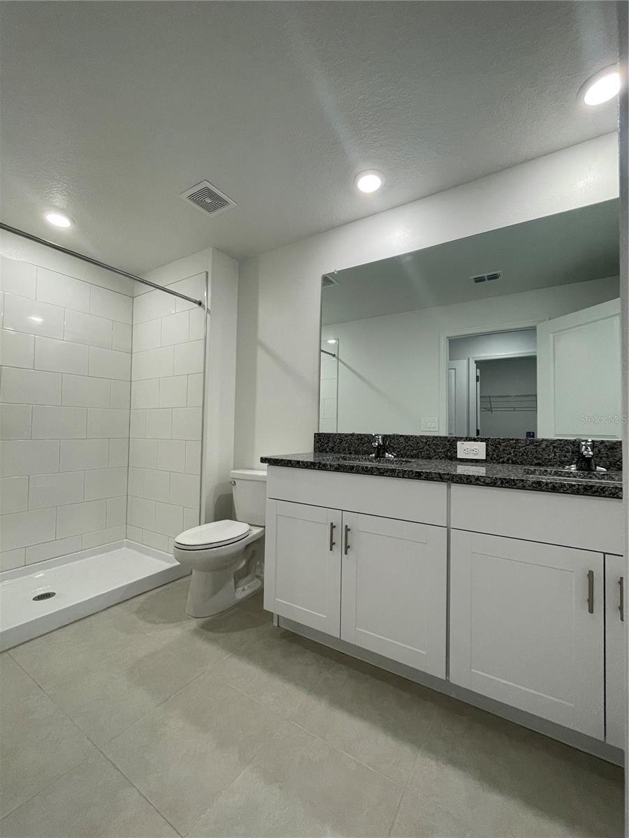 MIRADA TOWNHOMES - Residential Lease