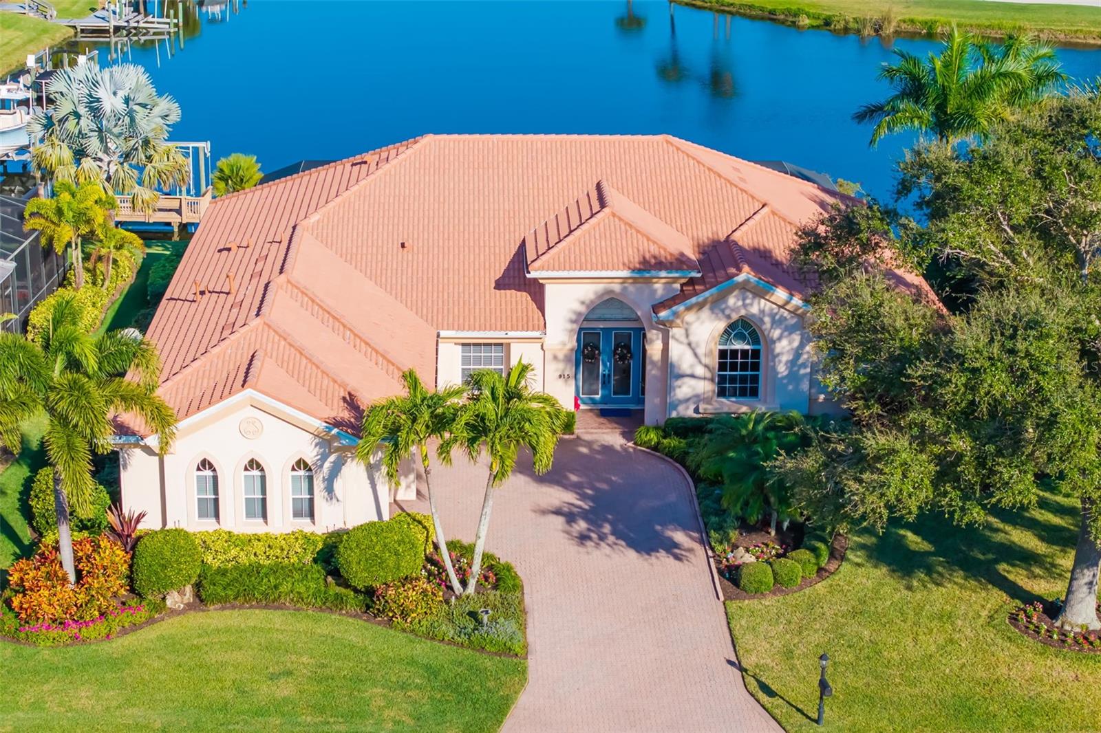 WATERLEFE GOLF & RIVER CLUB - Residential