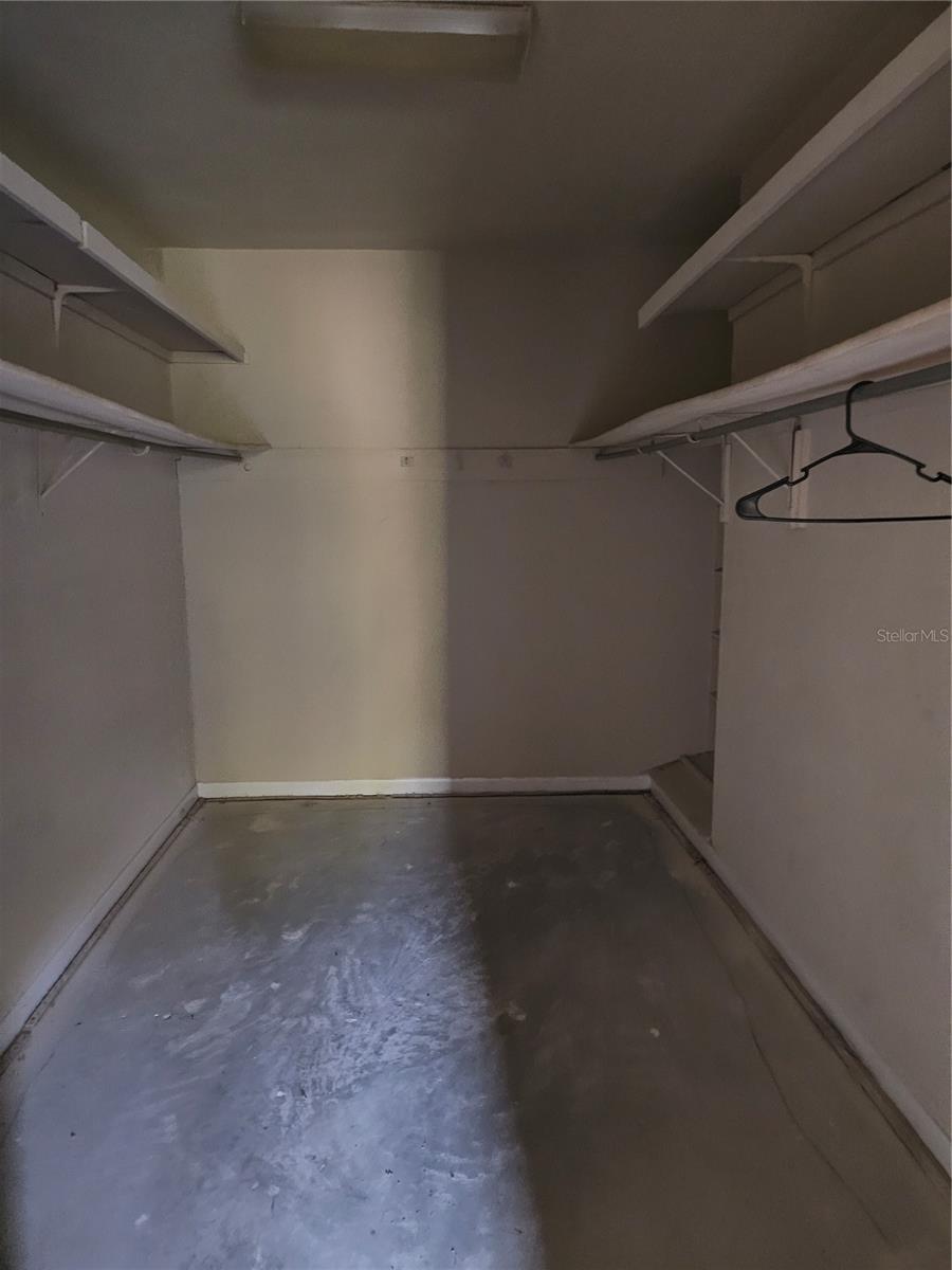 G M WHETSTONE ESTATE ADD TO H S - Residential