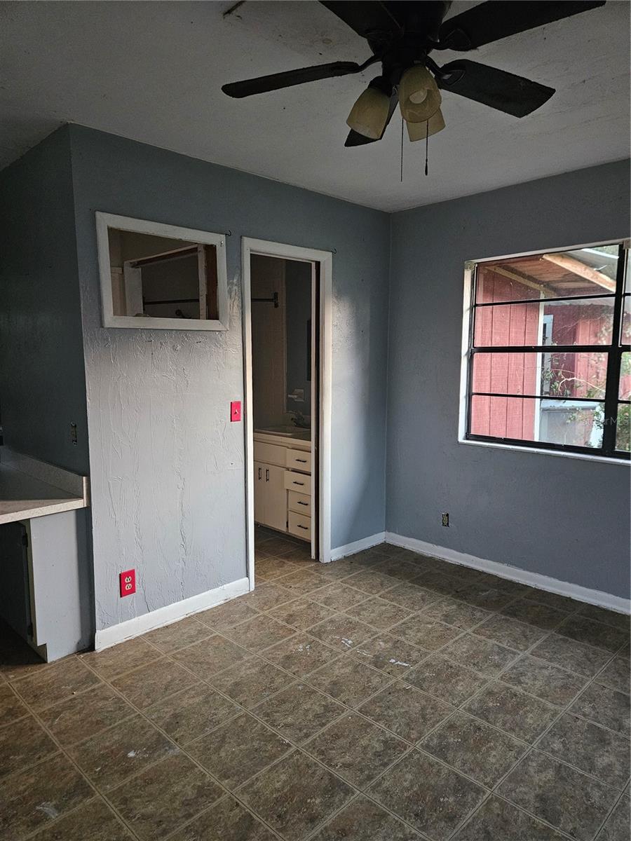 G M WHETSTONE ESTATE ADD TO H S - Residential