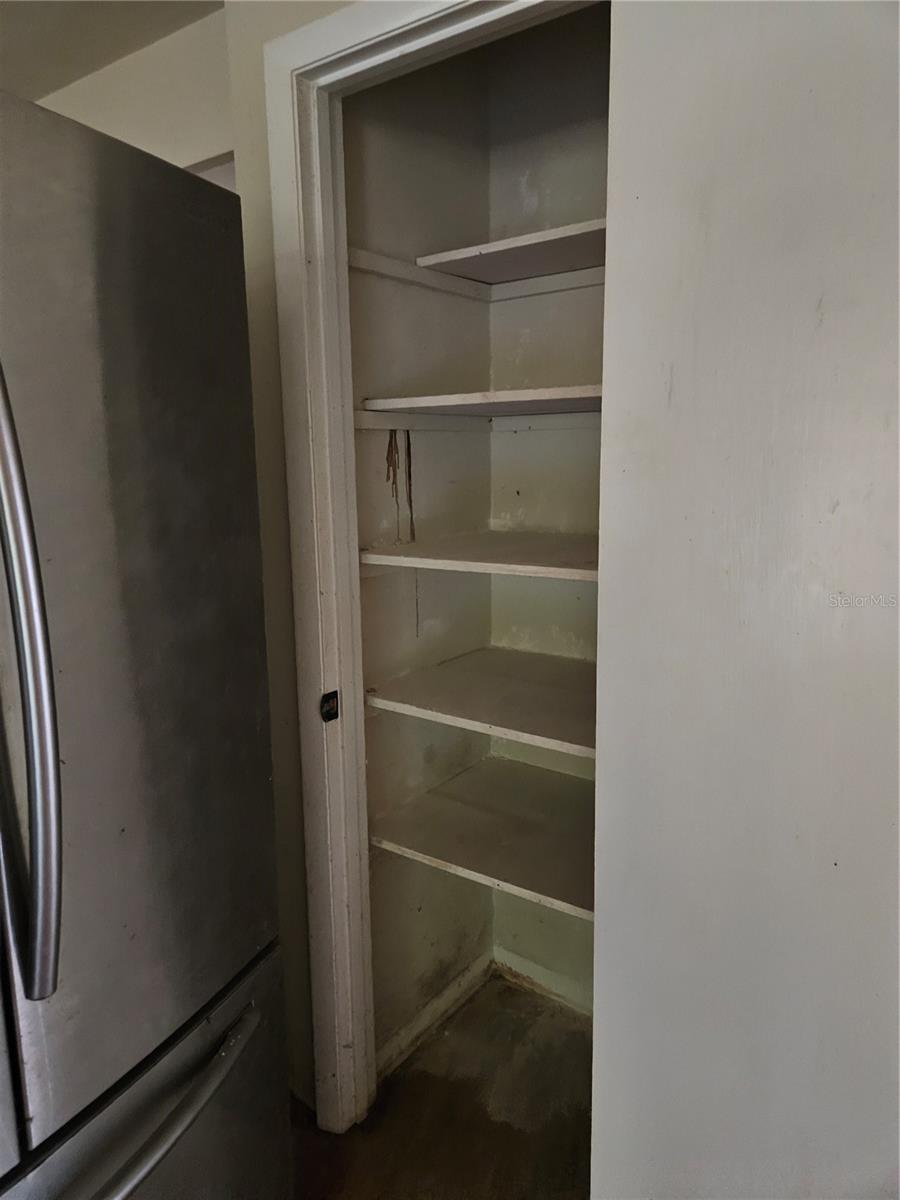 G M WHETSTONE ESTATE ADD TO H S - Residential