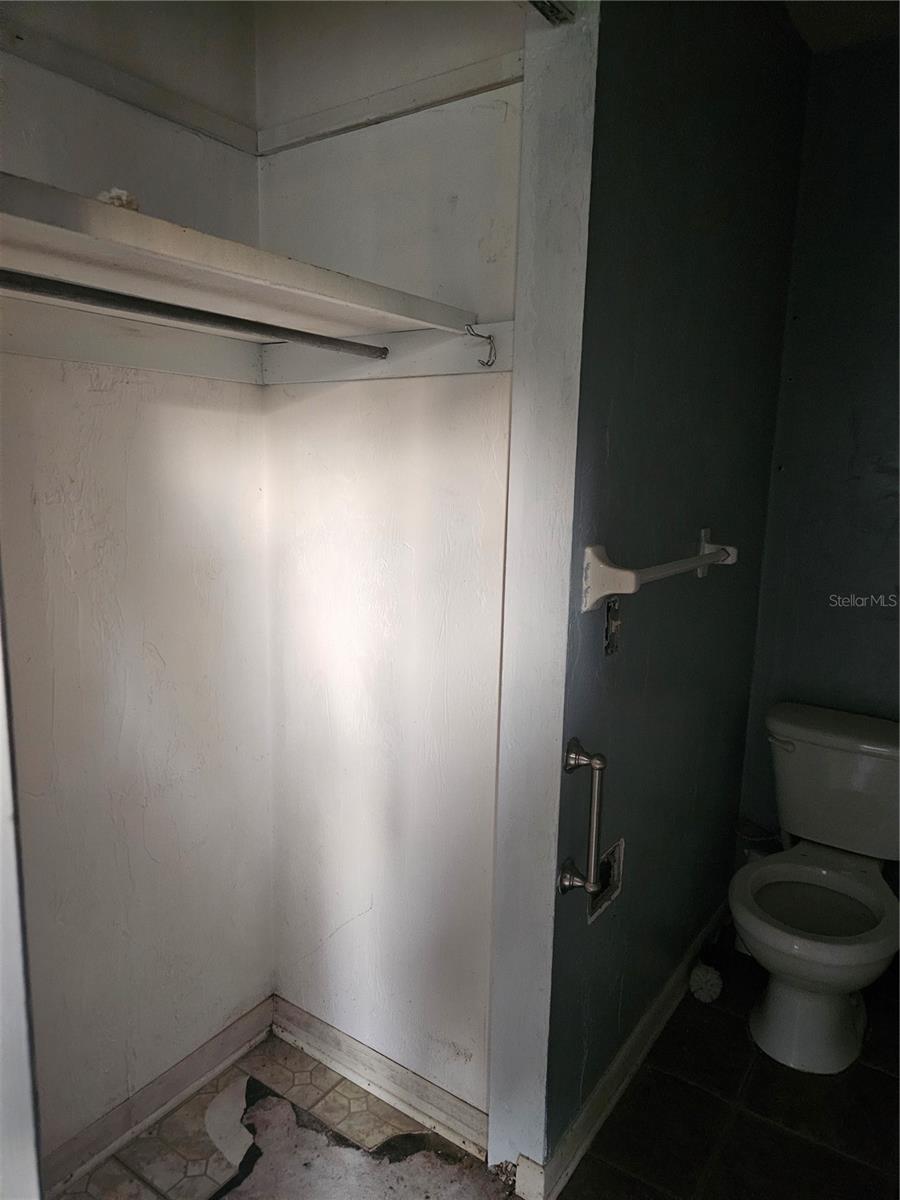 G M WHETSTONE ESTATE ADD TO H S - Residential