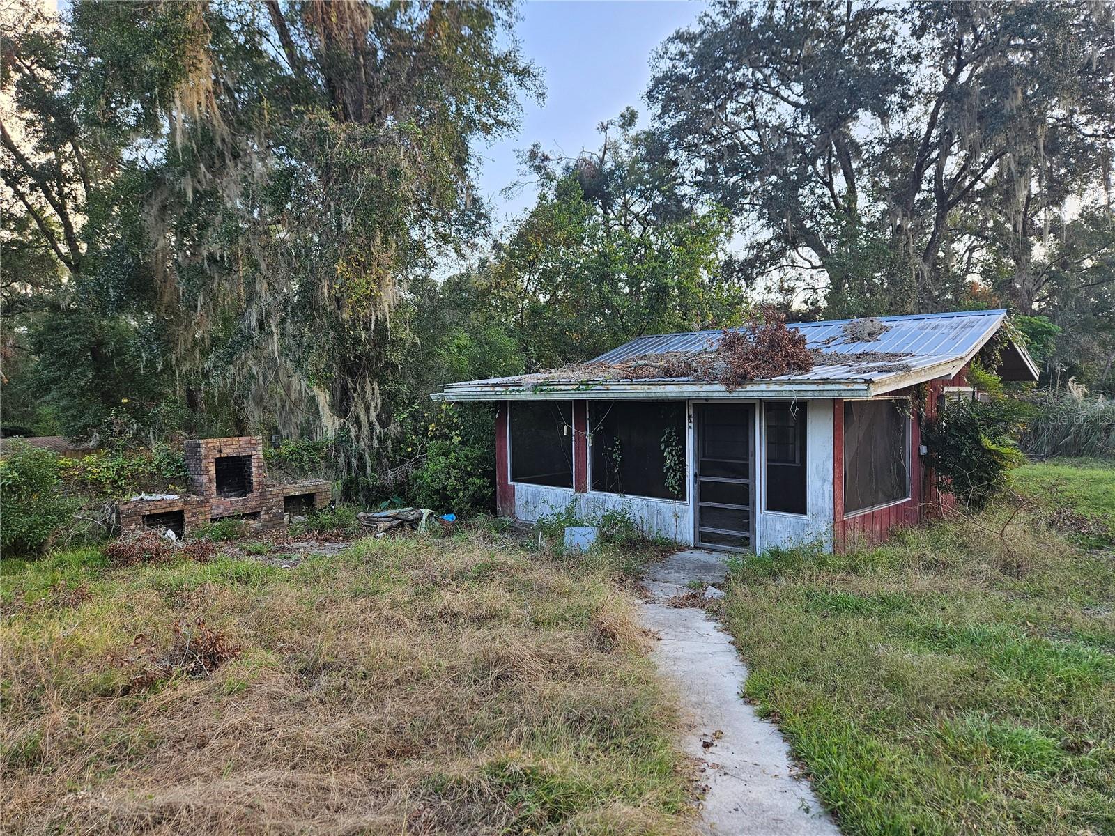 G M WHETSTONE ESTATE ADD TO H S - Residential