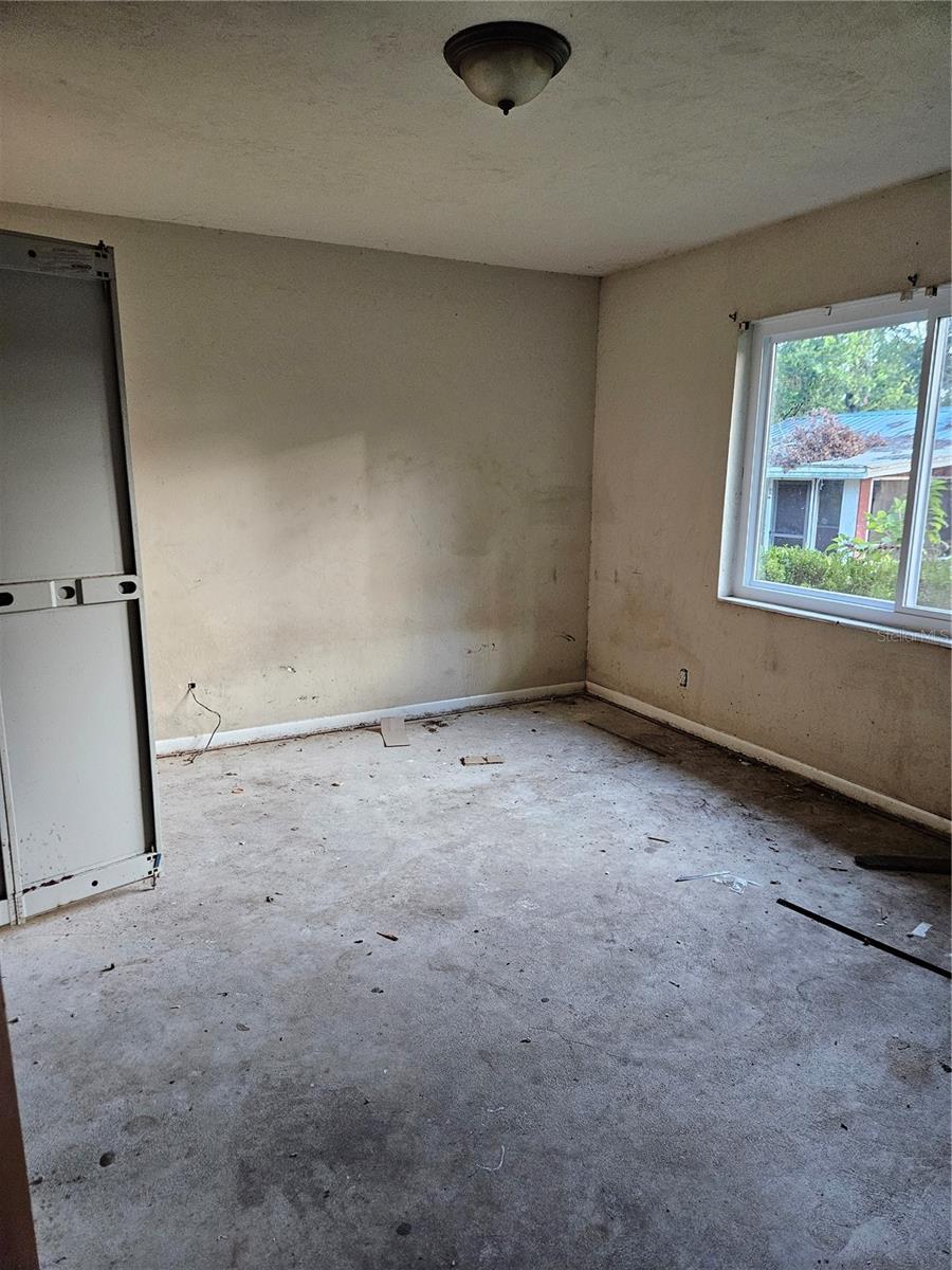 G M WHETSTONE ESTATE ADD TO H S - Residential