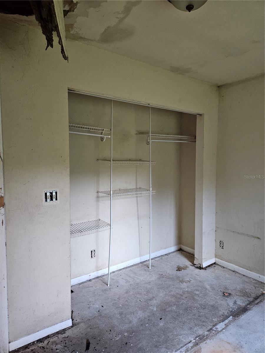 G M WHETSTONE ESTATE ADD TO H S - Residential