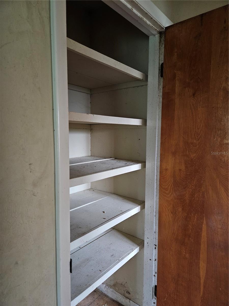 G M WHETSTONE ESTATE ADD TO H S - Residential