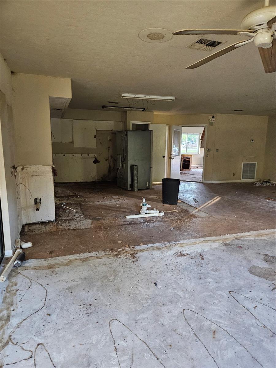 G M WHETSTONE ESTATE ADD TO H S - Residential