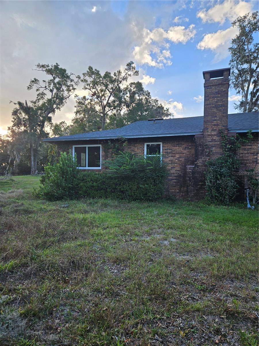 G M WHETSTONE ESTATE ADD TO H S - Residential