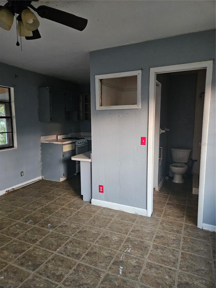 G M WHETSTONE ESTATE ADD TO H S - Residential