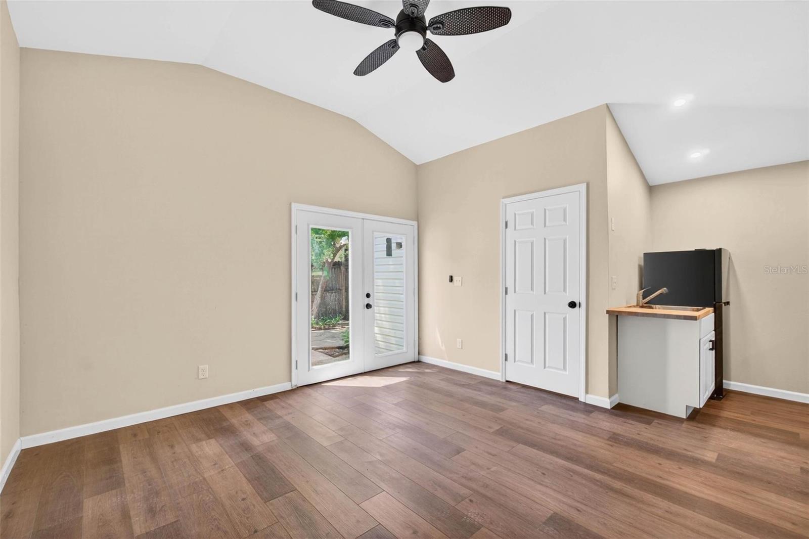 WESTMINSTER PLACE - Residential