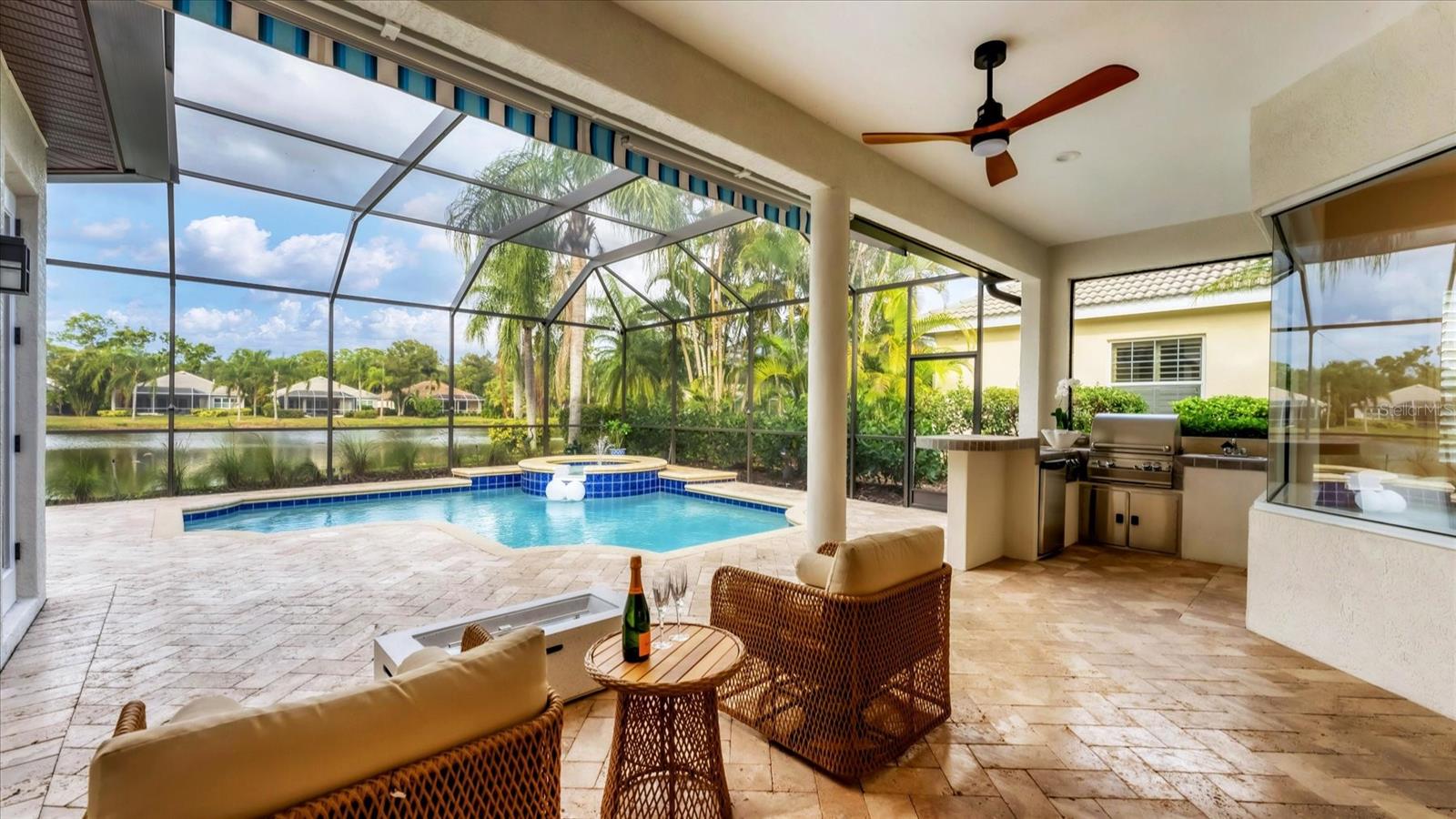 UNIVERSITY PARK COUNTRY CLUB - Residential