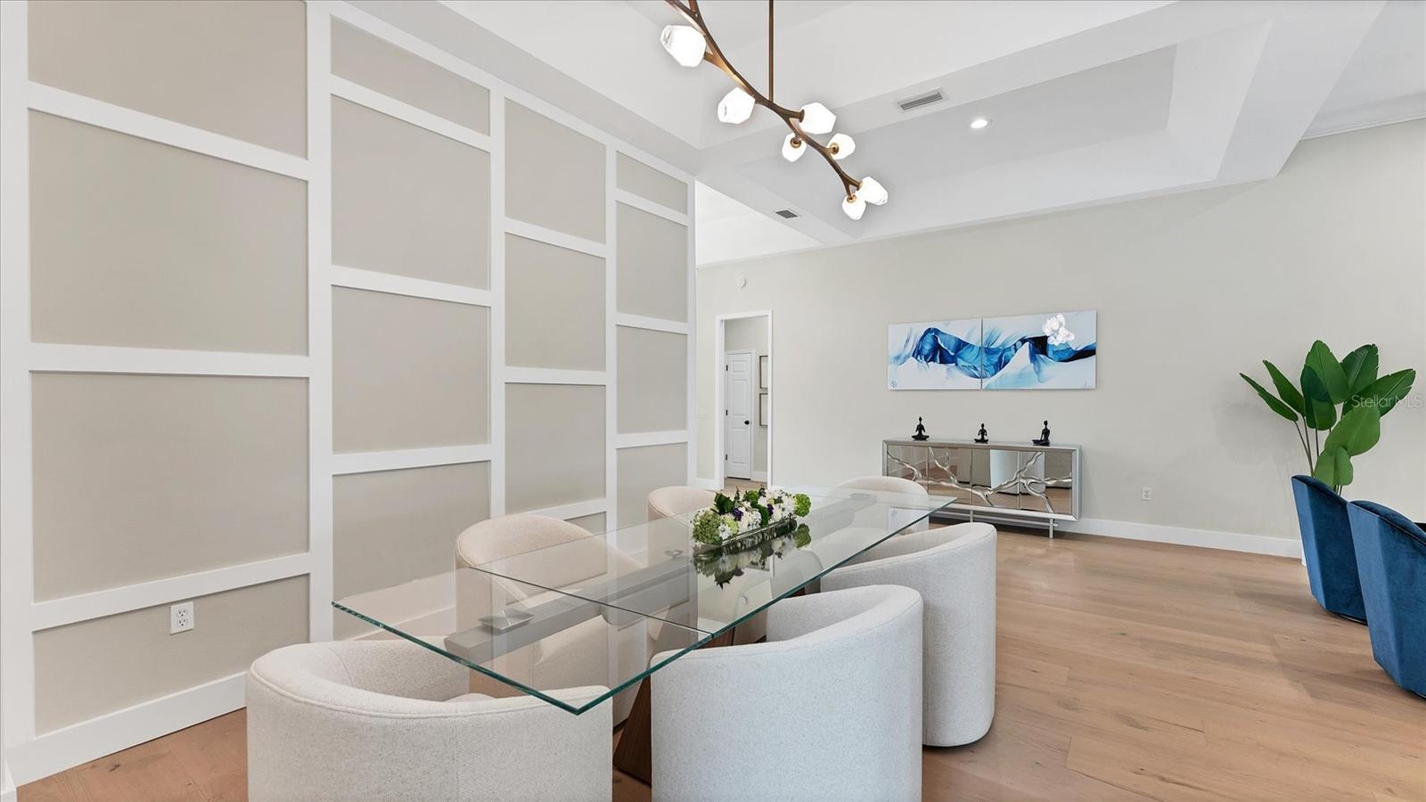 UNIVERSITY PARK COUNTRY CLUB - Residential