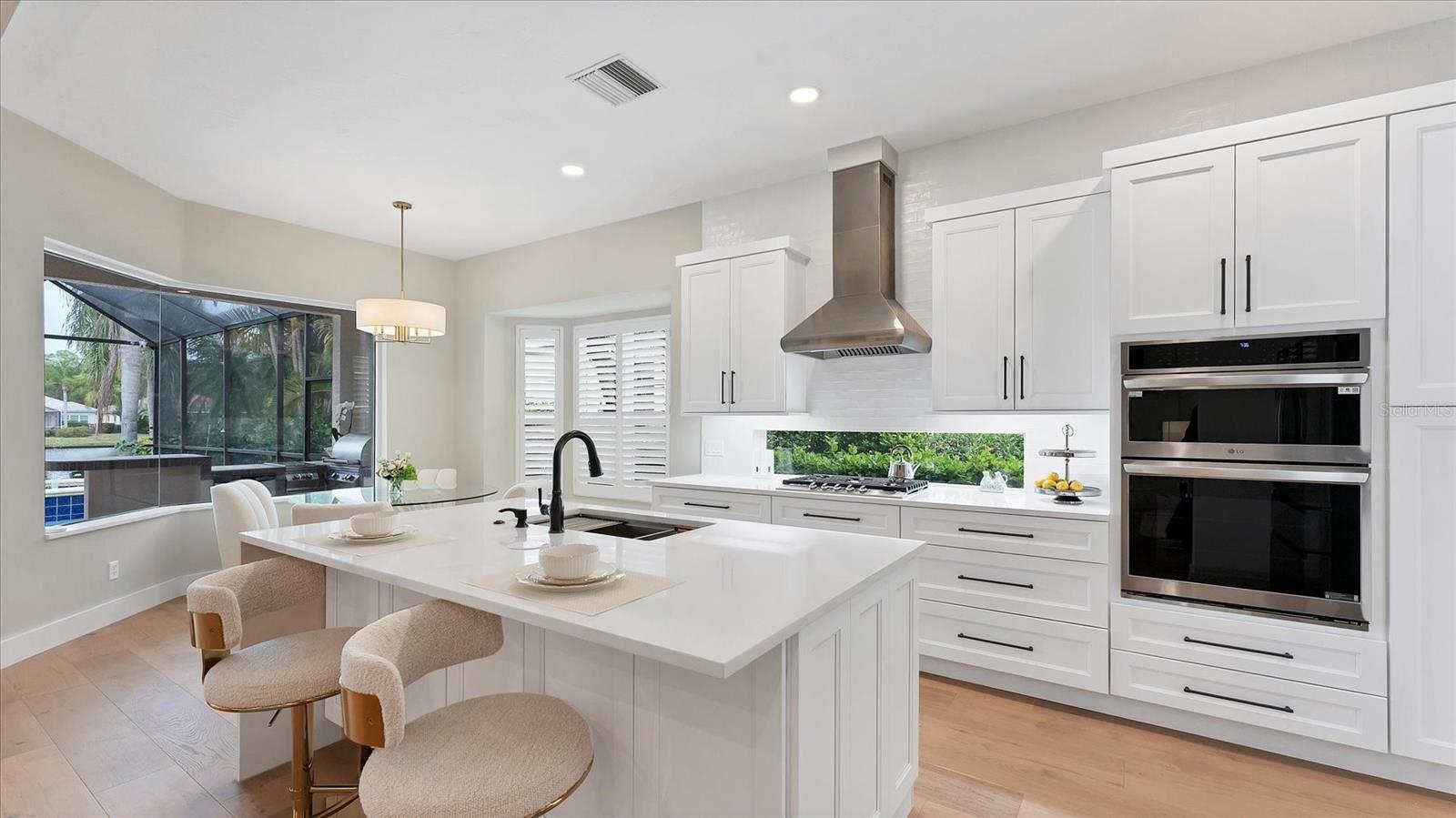 UNIVERSITY PARK COUNTRY CLUB - Residential