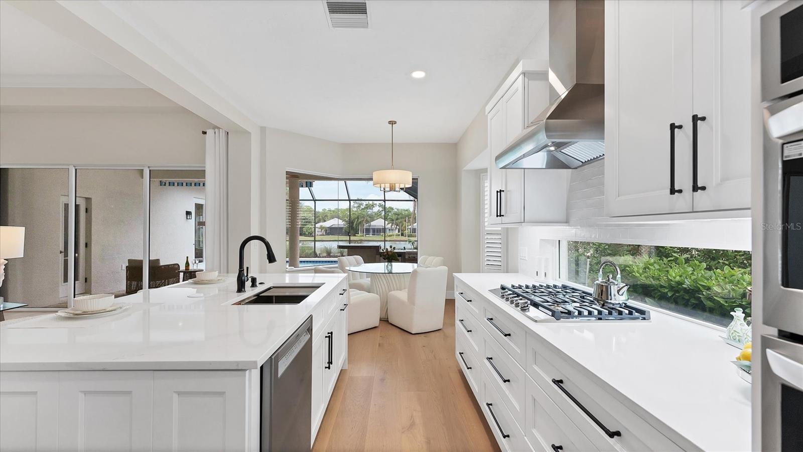 UNIVERSITY PARK COUNTRY CLUB - Residential