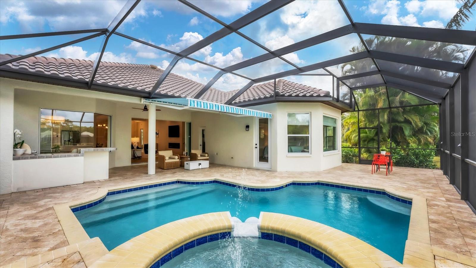 UNIVERSITY PARK COUNTRY CLUB - Residential