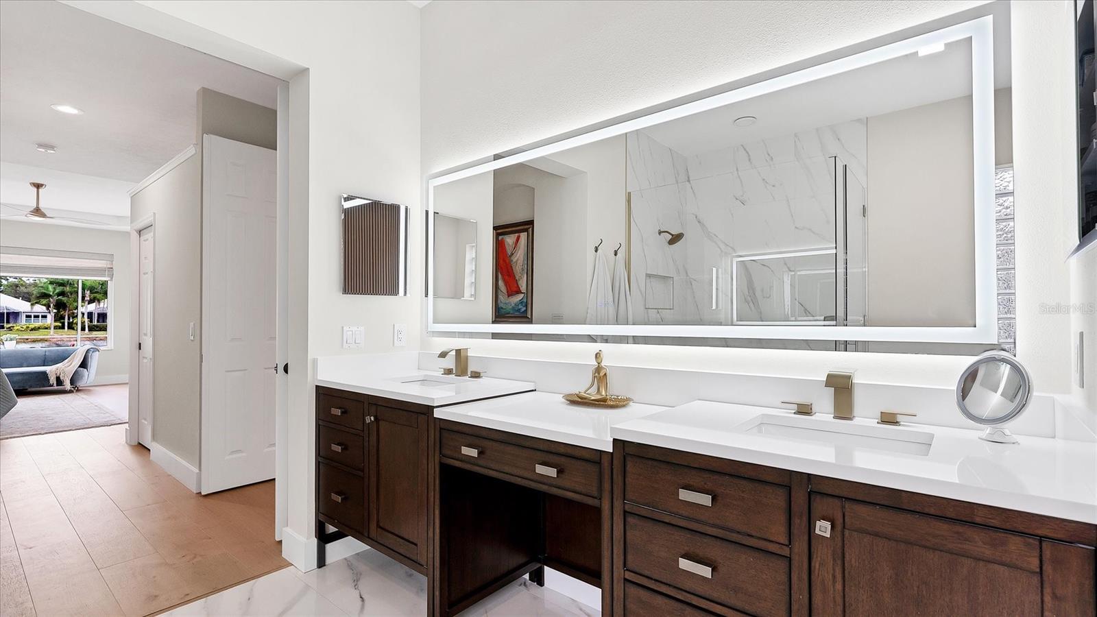 UNIVERSITY PARK COUNTRY CLUB - Residential