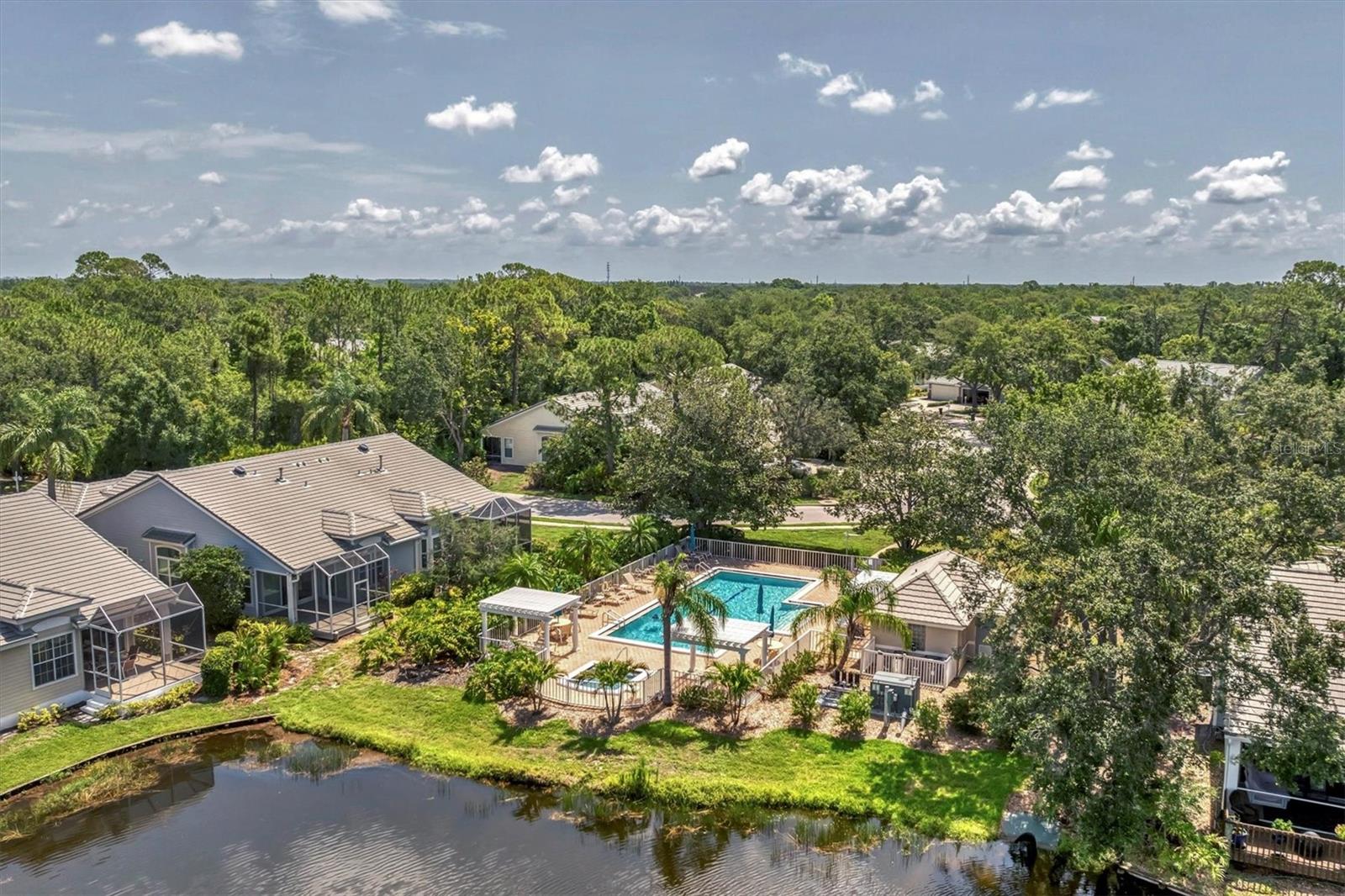 UNIVERSITY PARK COUNTRY CLUB - Residential